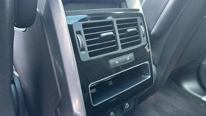 Land Rover Range Rover Sport 3.0 D300 HSE Silver 5dr Auto Diesel Estate